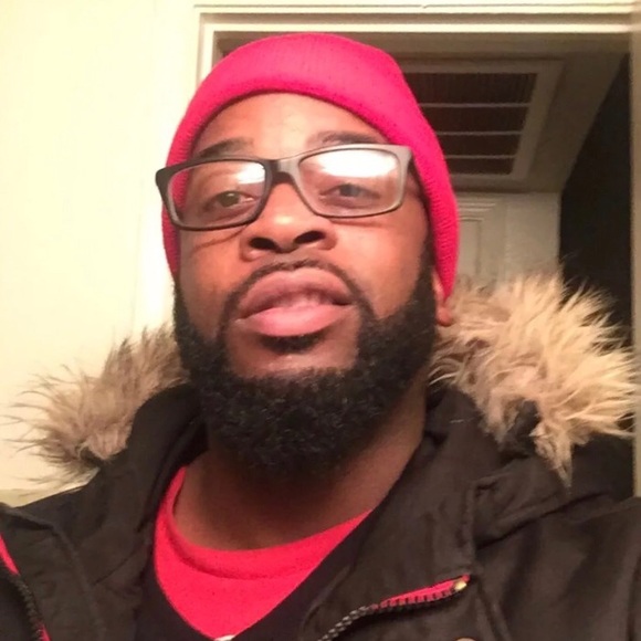 Meet your Posher, Rich - Picture 2 of 2